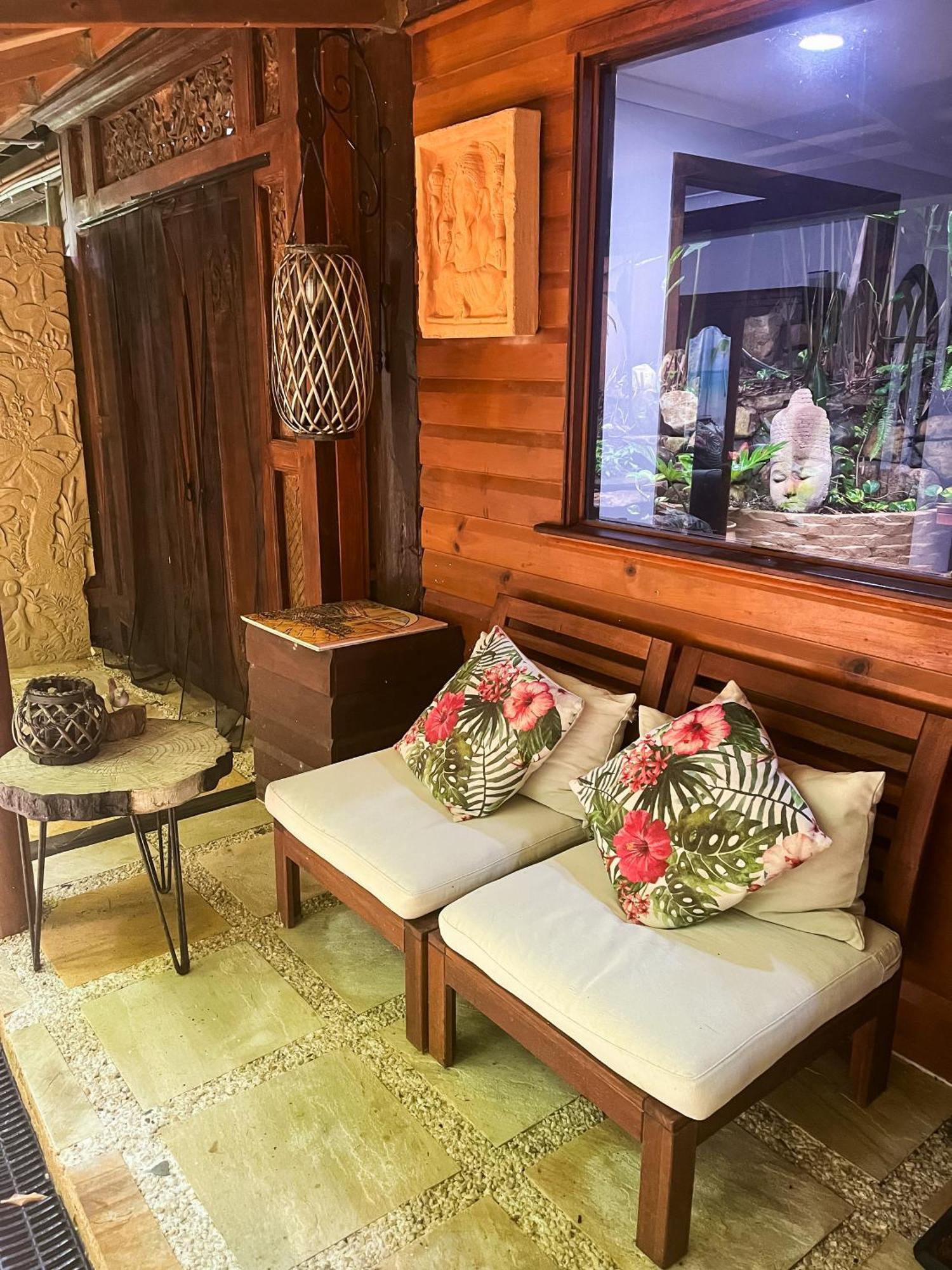 Whitsundays Bnb Retreat Airlie Beach Dış mekan fotoğraf